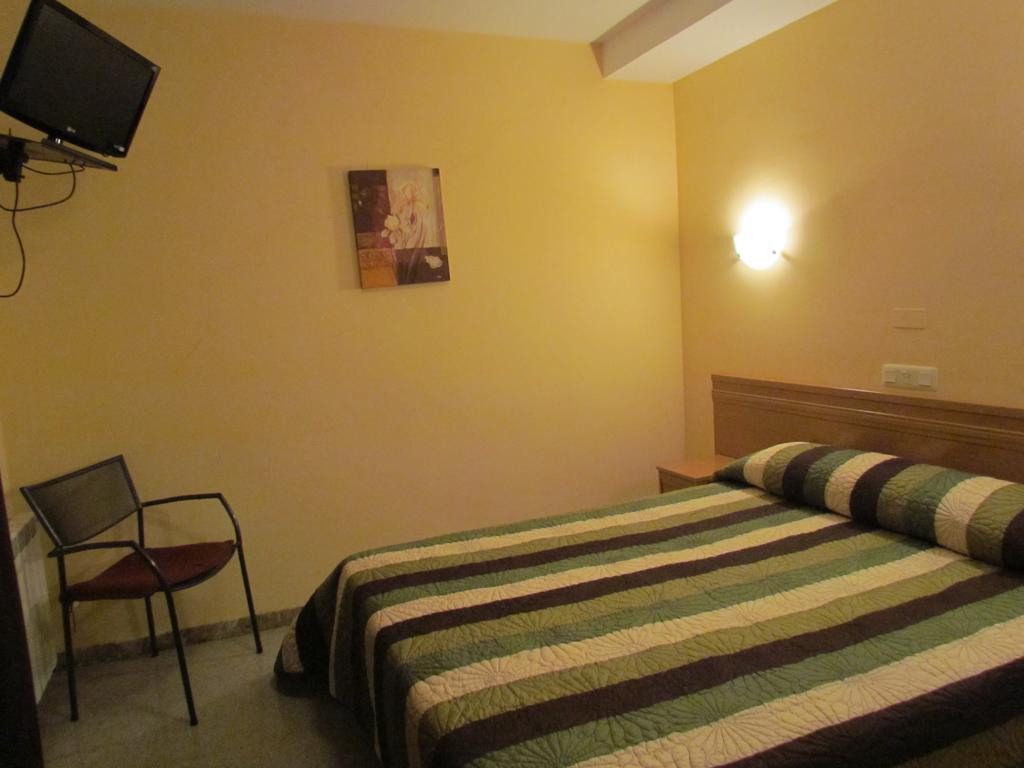 Hostal Las Rumbas นูเอวาลอส ภายนอก รูปภาพ