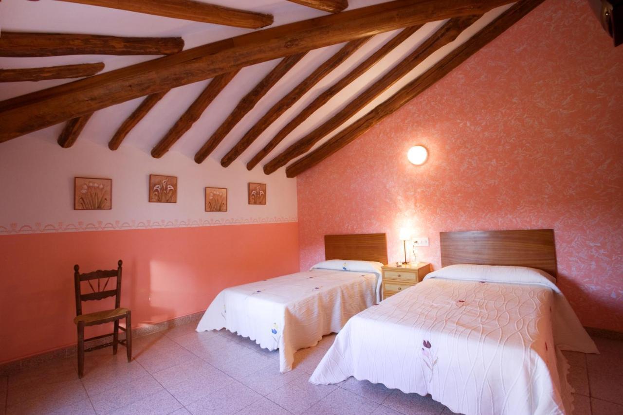 Hostal Las Rumbas นูเอวาลอส ภายนอก รูปภาพ